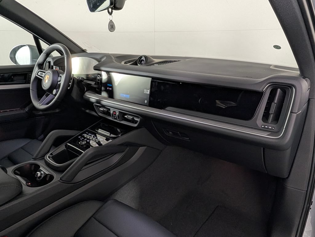 New 2026 Porsche Cayenne AWD/4WD image 19