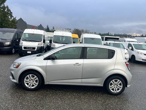 Used 2020 Chevrolet Sonic LT image 4