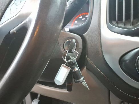 Used 2015 GMC Canyon SLE w/ SLE Convenience Package image 11