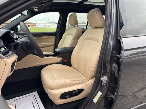 Used 2024 Jeep Grand Cherokee Limited 4xe AWD/4WD image 13