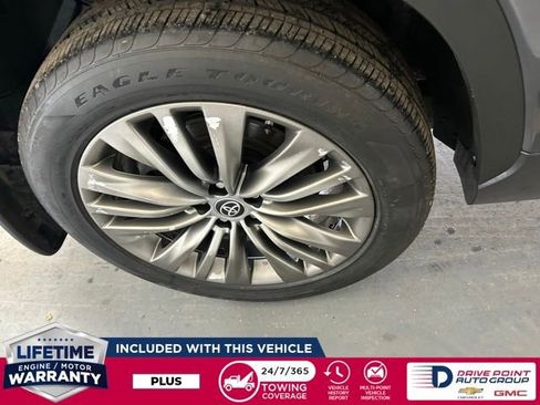 Used 2022 Toyota Highlander Limited AWD/4WD image 10