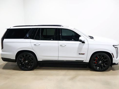 Used 2026 Cadillac Escalade V AWD/4WD image 71