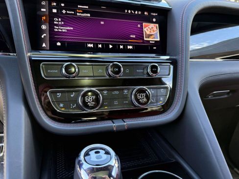 Used 2022 Bentley Bentayga Speed image 24