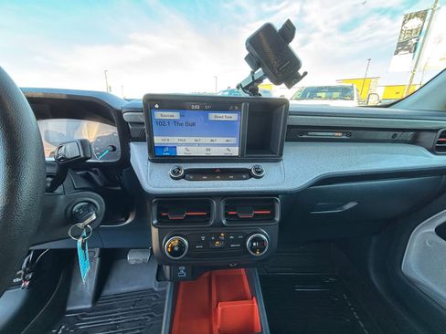 Used 2022 Ford Maverick XLT image 16