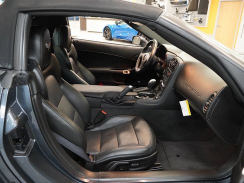 Used 2013 Chevrolet Corvette Grand Sport w/ 3LT Preferred Equipment Group image 18