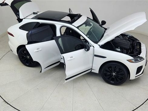 Used 2025 Jaguar F-PACE R-Dynamic S image 82