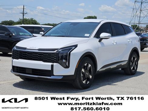 New 2026 Kia Sportage LX FWD image 2