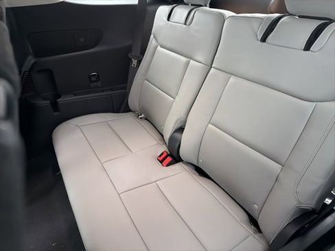 New 2026 Ford Explorer Active image 9