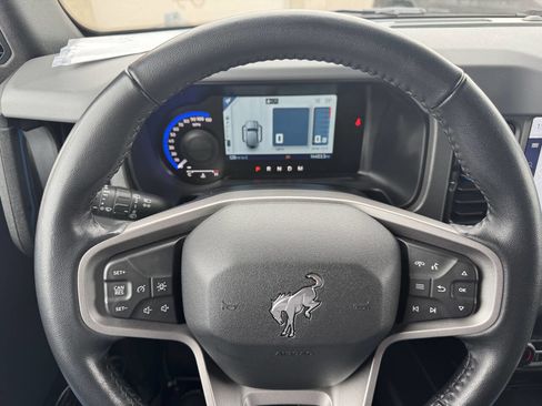 Used 2024 Ford Bronco Black Diamond w/ Sasquatch Package image 19