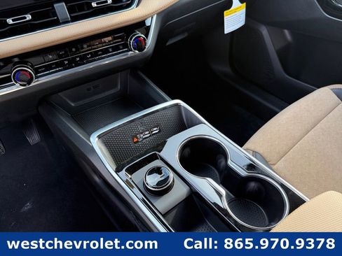 New 2026 Chevrolet Equinox ACTIV w/ Safety and Technology Package AWD/4WD image 21