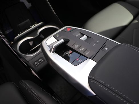 Certified 2025 BMW X1 xDrive28i w/ M Sport Package image 24