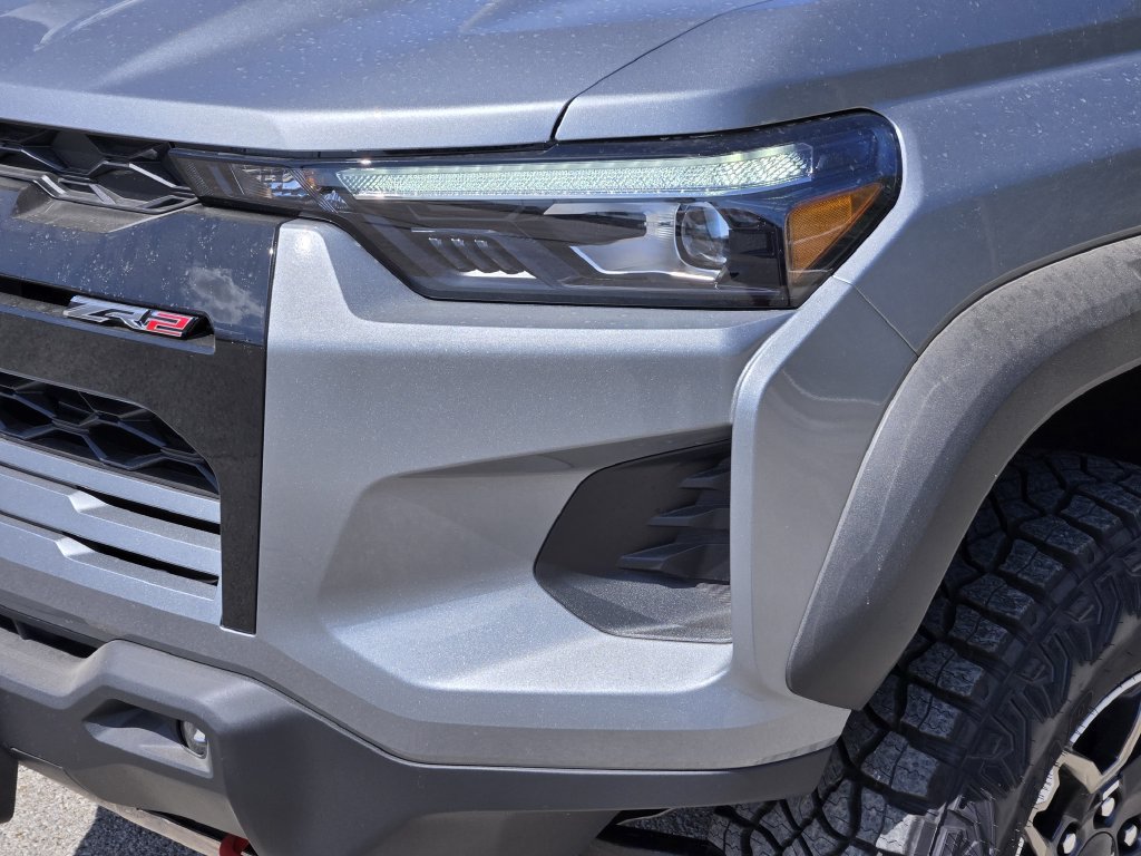 New 2026 Chevrolet Colorado ZR2 w/ Technology Package AWD/4WD image 7