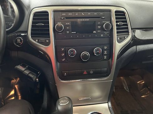 Used 2012 Jeep Grand Cherokee Laredo w/ Laredo E Group AWD/4WD image 20