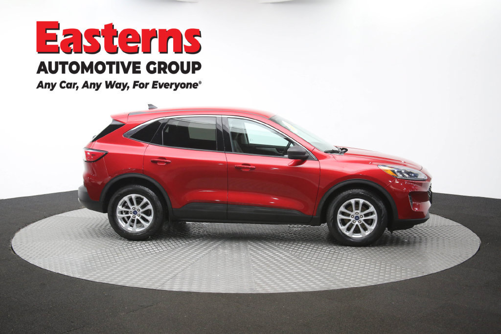 Used 2022 Ford Escape SE w/ Convenience Package FWD image 48