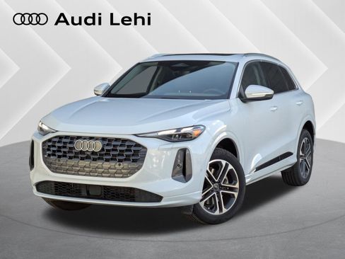 Used 2025 Audi Q5 Premium w/ Convenience Package image 1