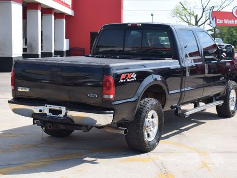 Used 2005 Ford F250 Lariat image 4