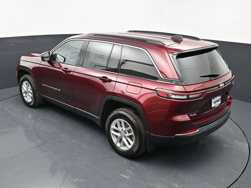 New 2026 Jeep Grand Cherokee Laredo X AWD/4WD image 28