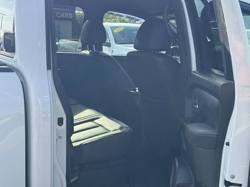 Used 2021 Nissan Titan PRO-4X w/ Pro-4x Convenience Package AWD/4WD image 30
