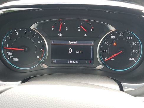 Certified 2023 Chevrolet Traverse LT FWD image 21
