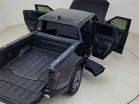 Used 2022 Rivian R1T Adventure image 82