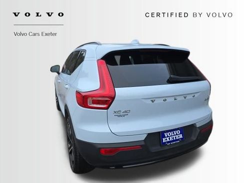 Certified 2024 Volvo XC40 B5 Plus w/ Climate Package image 6