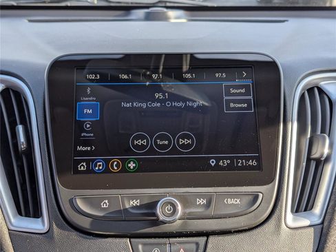 Used 2021 Chevrolet Malibu RS image 24