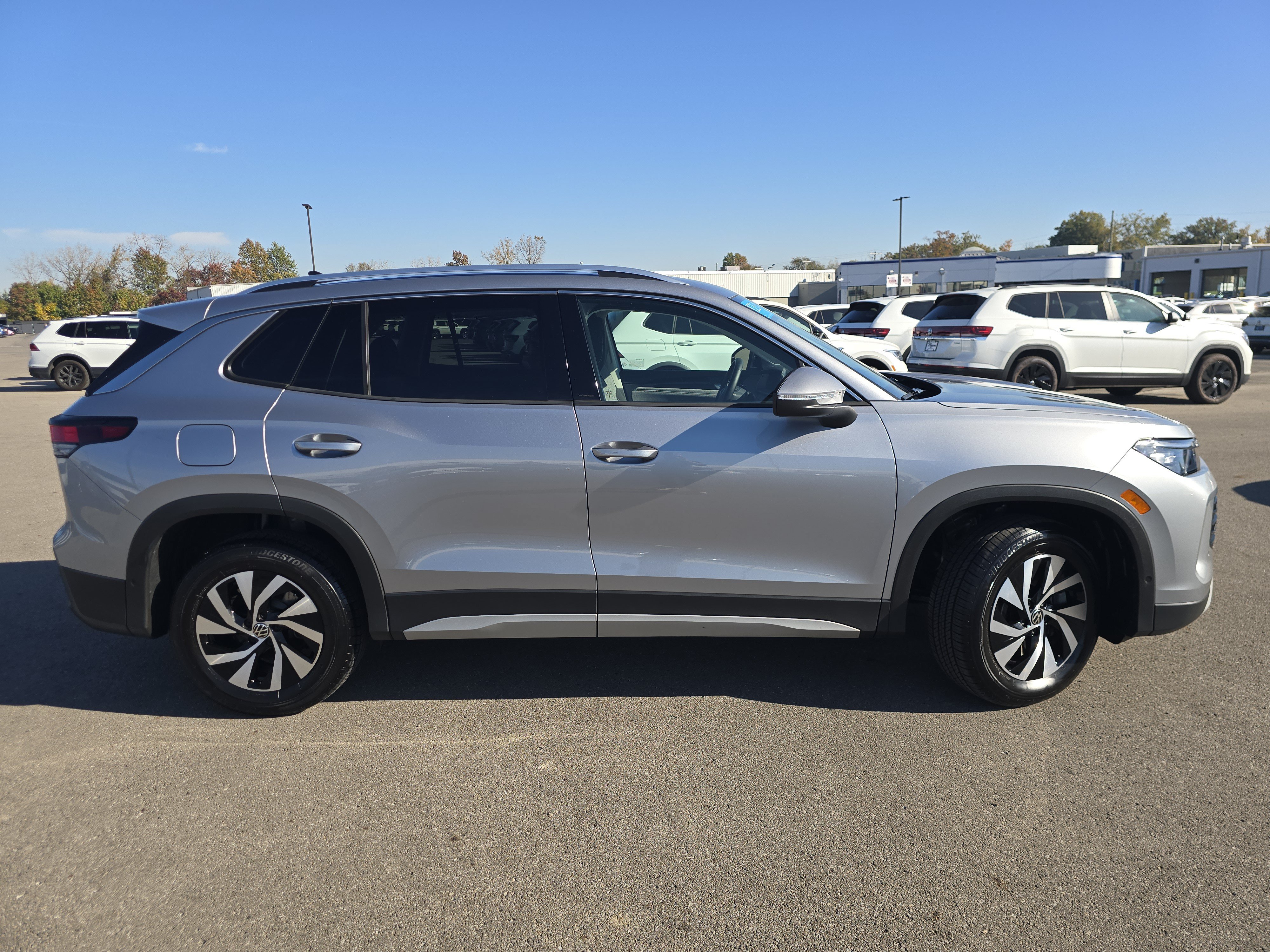 Certified 2025 Volkswagen Tiguan S AWD/4WD image 8