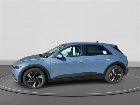 New 2026 Hyundai Ioniq 5 SE RWD image 3
