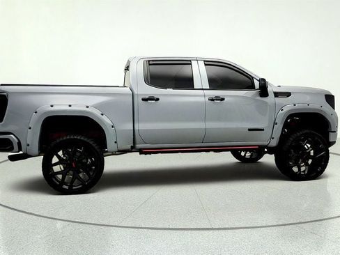 Used 2024 GMC Sierra 1500 Elevation w/ LPO, Elevation Black Package RWD image 4