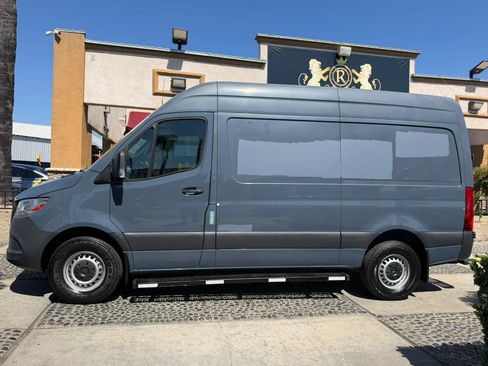 Used 2019 Mercedes-Benz Sprinter 144 image 8