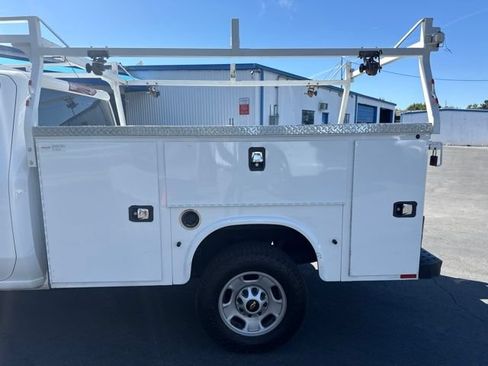 Used 2023 Chevrolet Silverado 2500 W/T w/ WT Convenience Package RWD image 9
