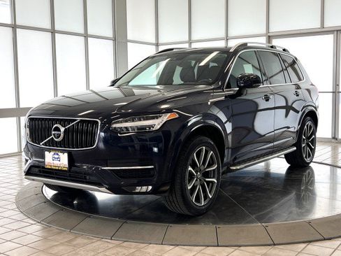 Used 2017 Volvo XC90 T6 Momentum w/ Vision Package AWD/4WD image 3