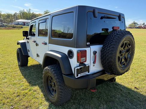Used 2014 Jeep Wrangler Unlimited Sport image 5
