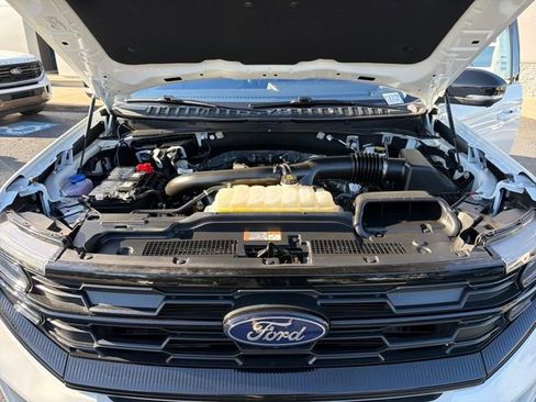 Used 2025 Ford Expedition Active image 25