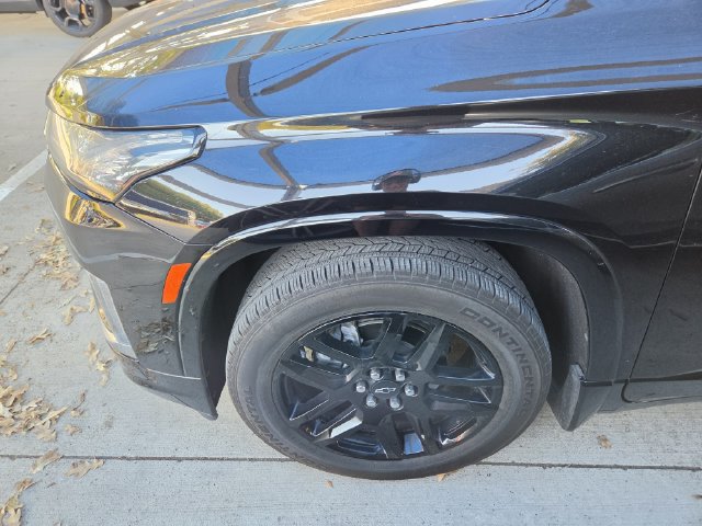 Used 2022 Chevrolet Traverse Premier FWD image 7