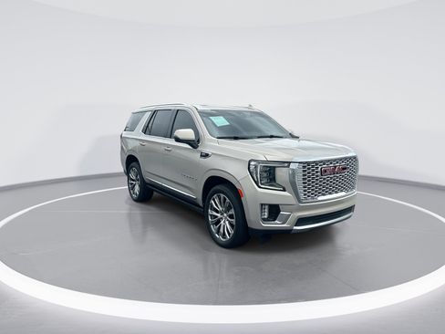 Used 2021 GMC Yukon Denali w/ Denali Premium Package AWD/4WD image 2