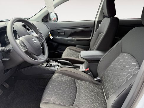 New 2025 Mitsubishi Outlander Sport ES image 9
