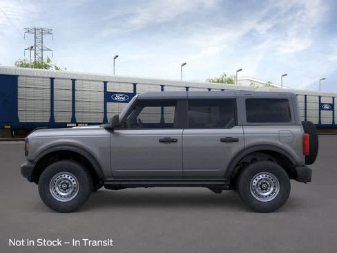 New 2025 Ford Bronco 4-Door image 3