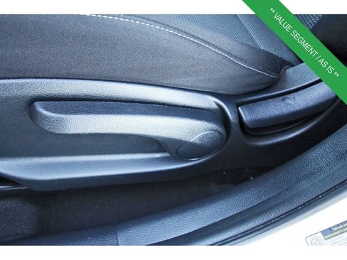 Used 2017 Kia Forte LX image 29