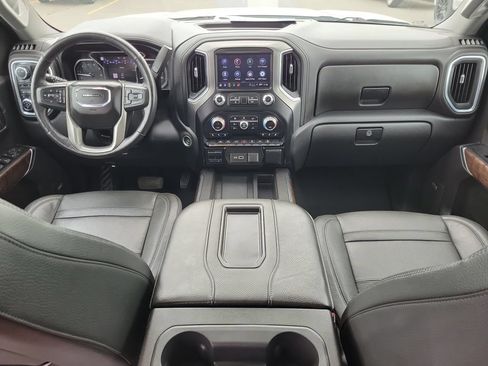 Used 2022 GMC Sierra 1500 Denali w/ Technology Package AWD/4WD image 12