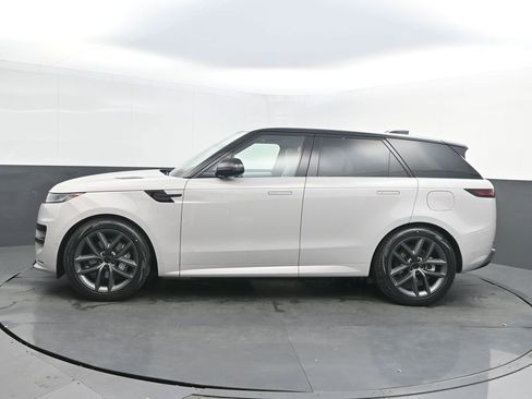 New 2026 Land Rover Range Rover Sport Dynamic SE AWD/4WD image 2