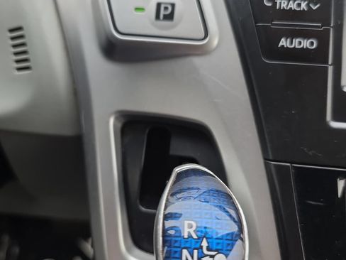 Used 2012 Toyota Prius V Two FWD image 27