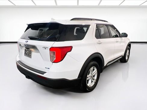 Used 2020 Ford Explorer XLT w/ Class III Trailer Tow Package AWD/4WD image 4