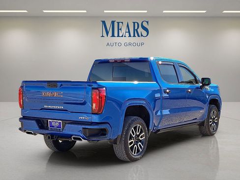 Used 2022 GMC Sierra 1500 AT4 w/ AT4 Premium Package image 5