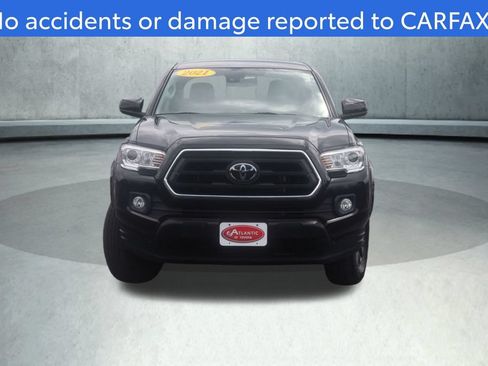 Certified 2021 Toyota Tacoma SR5 AWD/4WD image 2
