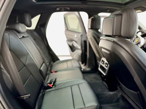 Used 2021 Porsche Cayenne w/ Driver Memory Package image 42