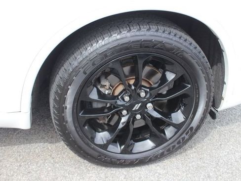 Used 2020 Dodge Durango R/T w/ Blacktop Package AWD/4WD image 37
