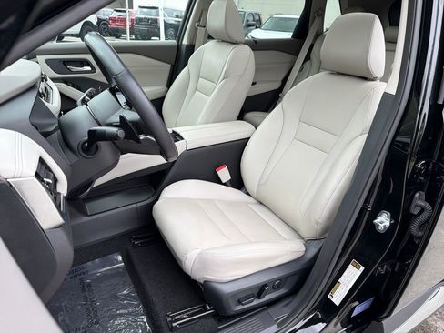 Certified 2023 Nissan Rogue SL w/ SL Premium Package image 32