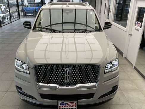 Used 2023 Lincoln Navigator Reserve AWD/4WD image 26