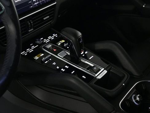 Certified 2023 Porsche Cayenne image 23